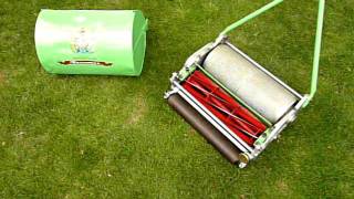 Ransomes Bowls Green Push Mower [upl. by Aitram]